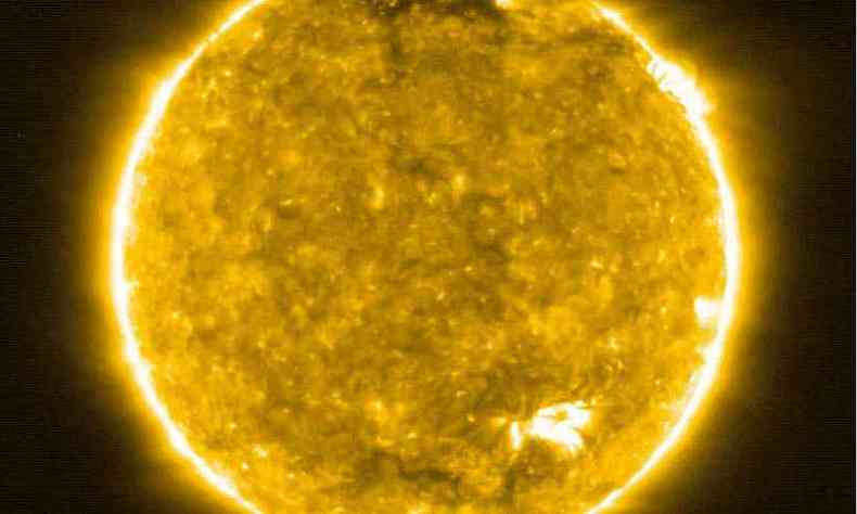 As 'fogueiras' solares foram captadas pelos instrumentos da sonda(foto: ORBITER SOLAR/ EUI/ESA/NASA/AFP)