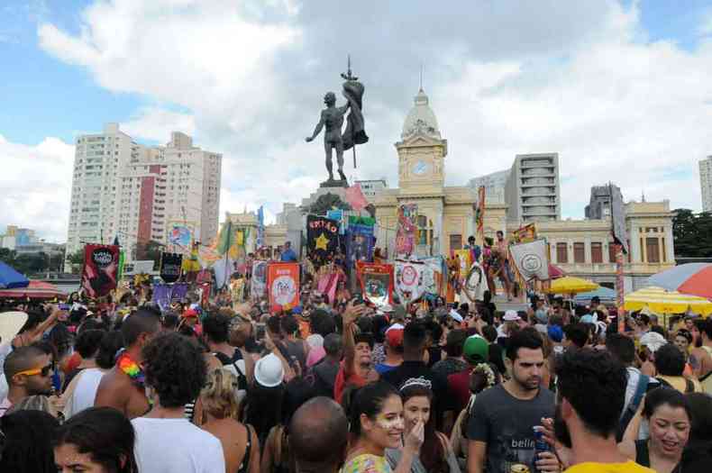 Com cada vez mais folies nas ruas, capital mineira entra na rota dos turistas de outros estados nos quatro dias de festa(foto: Tlio Santos/EM/D.A Press )
