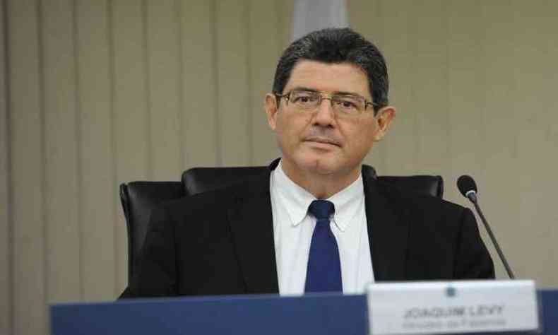 Ministro da Fazenda, Joaquim Levy, participa de julgamentos do Carf (foto: Elza Fiza/Agncia Brasil)