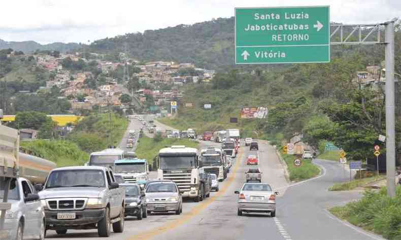 BR-381 ficar sem o apoio de quatro grupos voluntrios em atendimentos de acidentes no trecho mais crtico na rodovia, entre BH e Governador Valadares (foto: Juarez Rodrigues/EM/DA Press)