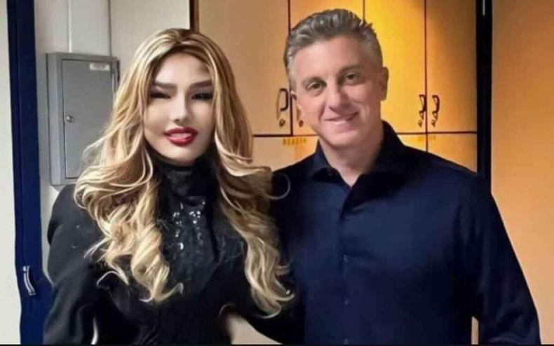 Cantora Rosana e Luciano Huck