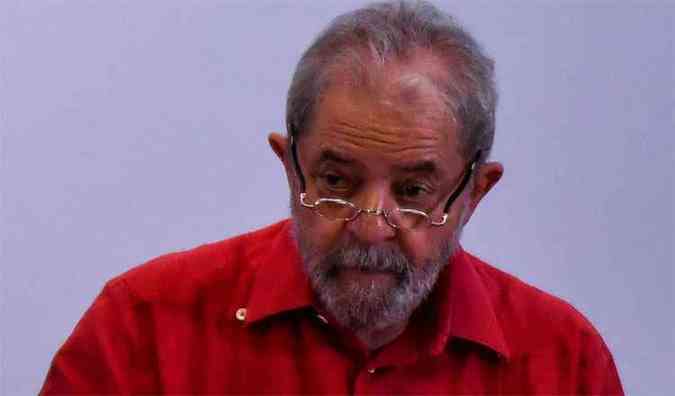 Defesa do ex-presidente diz que indiciamento  parte da 'perseguio poltica' que ele vem sofrendo (foto: Nelson Almeida/AFP)