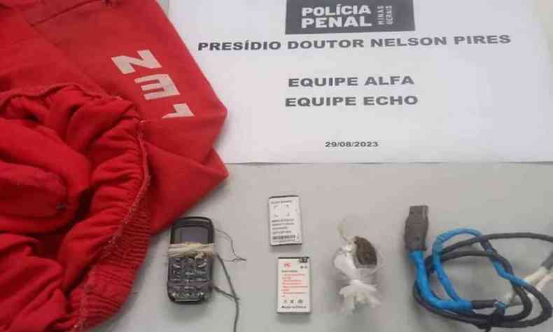 Itens encontrados com detentos do presdio de Oliveira