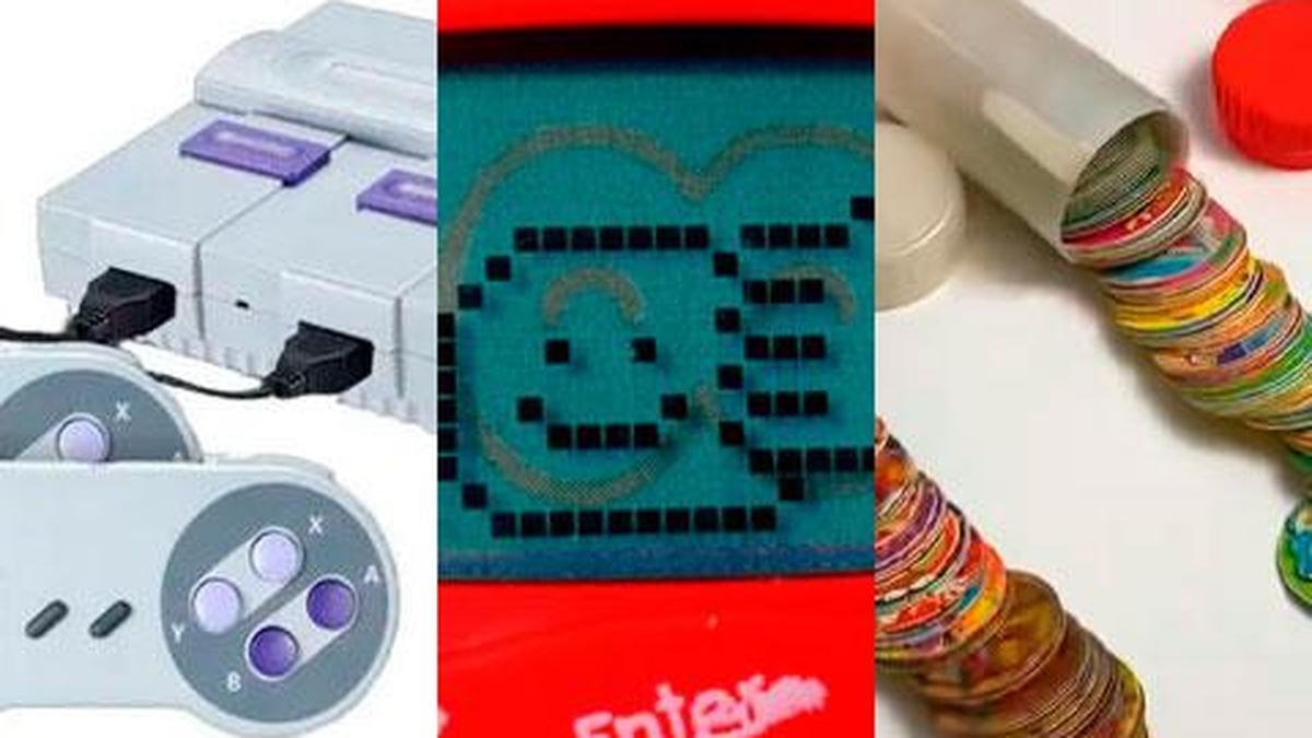 Um conjunto de jogos retrô dos anos 90, 80. antigos jogos eletrônicos tamagotchi, joystick, console, arcade