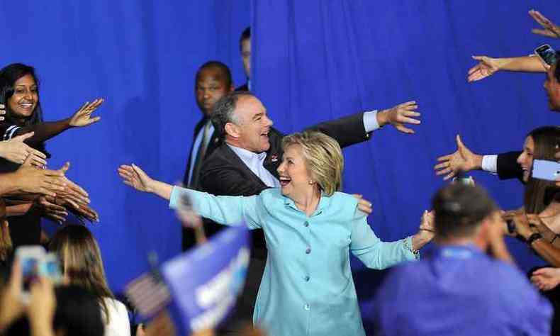 Hillary Clinton durante comcio de campanha na Universidade Internacional da Flrida, em Miami em 23 de julho(foto: AFP / Gaston De Cardenas )