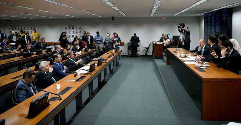 Comisso Mista aprovou projeto enviado pelo Planalto que remaneja recursos oramentrios para emendas do relator (foto: Pedro Frana/Agncia Senado 6/12/19)