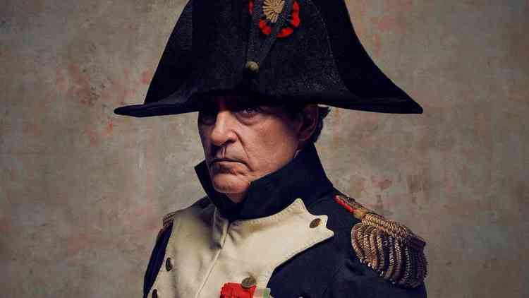 Joaquin Phoenix caracterizado como Napoleo Bonaparte para o novo filme de Riddley Scott
