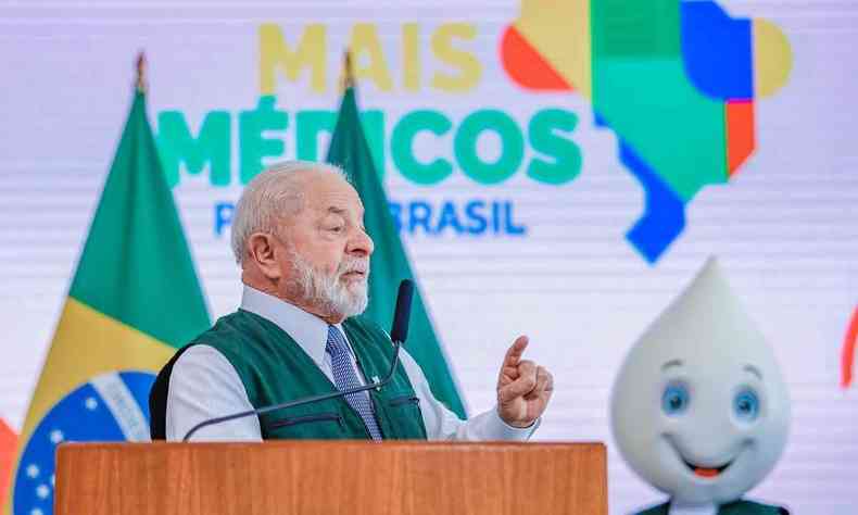 Presidente Luiz Incio Lula da Silva em evento de vacinao do Ministrio da Sade