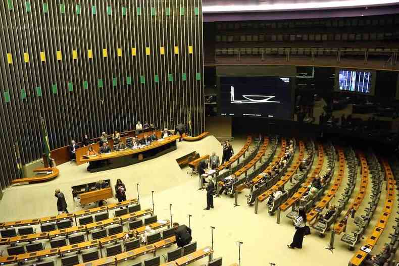 Câmara dos Deputados: falta senso de propósito às instituições políticas