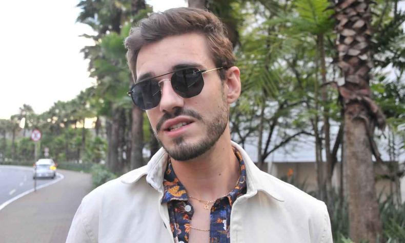 O biomdico Arthur Felcio, 25, deixou tranquilamente as dependncias do shopping