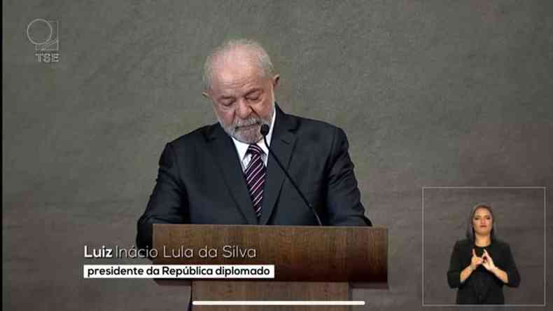 Na foto, presidente Lula, durante discurso desta sexta-feira (12/12)