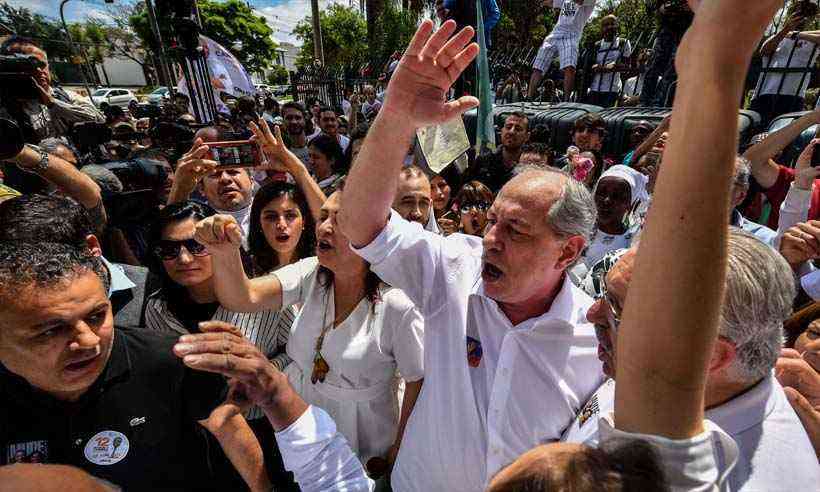 Ciro Gomes empurra xinga e manda prender rep rter em Boa Vista