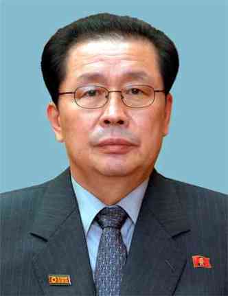 At poucos dias, Jang Thaek era considerado o segundo homem mais poderoso do pas(foto: REUTERS/KCNA)