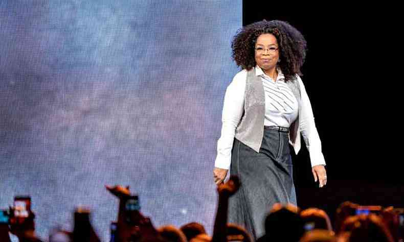 Oprah Winfrey gravou dois episdios de seu programa com o escritor brasileiro Paulo Coelho(foto: SUZANNE CORDEIRO/AFP)