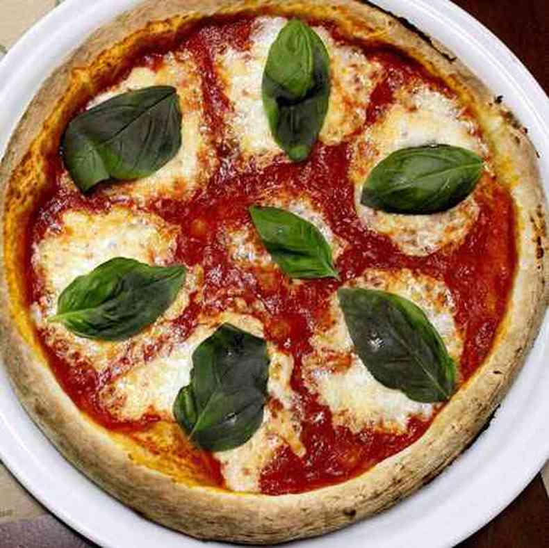 A pizza Spaccanapoli  uma das opes da Domenico Pizzeria, que oferece mais de 30 sabores: com pandemia, entrou em cena o teleatendimento (foto: ARQUIVO PESSOAL)