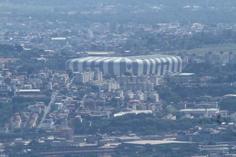 Novo estdio do Atltico na paisagem de BH