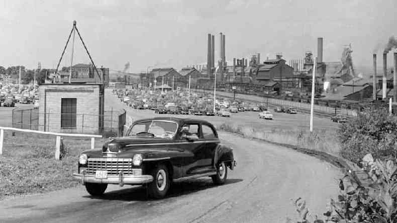 Youngstown nos anos 1950: região do cinturão da ferrugem vive lenta decadência há décadas(foto: Getty Images)