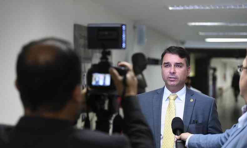 Senador Flvio Bolsonaro (PL-RJ) concede entrevista