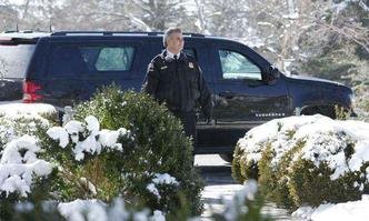 Barack Obama deixa Casa Branca em carro blindado(foto: YURI GRIPAS / AFP)