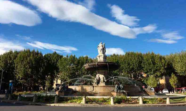 Fontaine de la Rotonde merece a sua visita(foto: carlos Altman/em/d. a press)