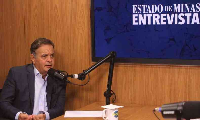 Acio Neves em entrevista ao EM