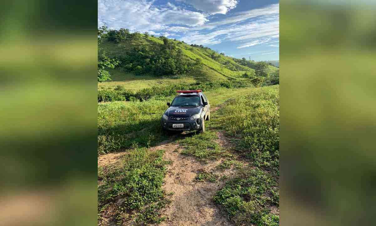 Estrupando a força