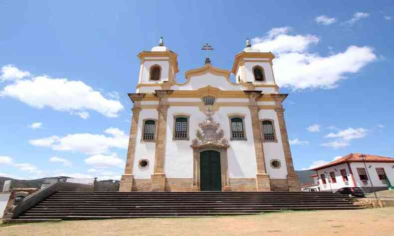  joia do rococ, a Igreja So Francisco de Assis FOI RESTAURADA APS SOFRER DUAS INTERVENESS