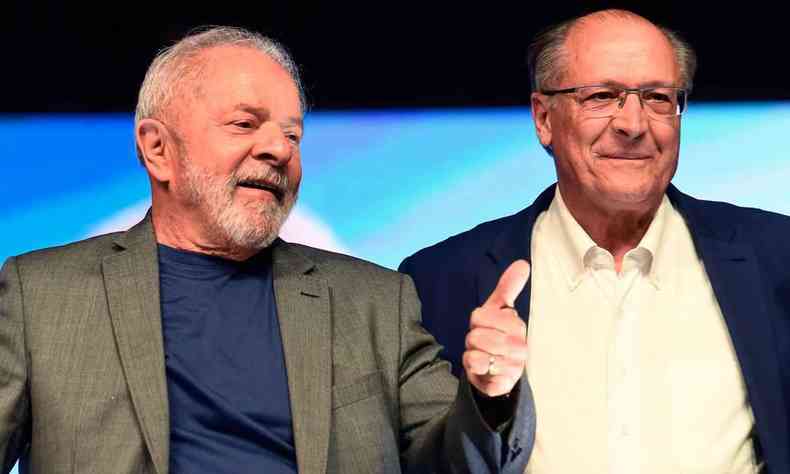 Lula e Alckmin: estratgia para atrair votos do eleitor de centro tem resultado incerto