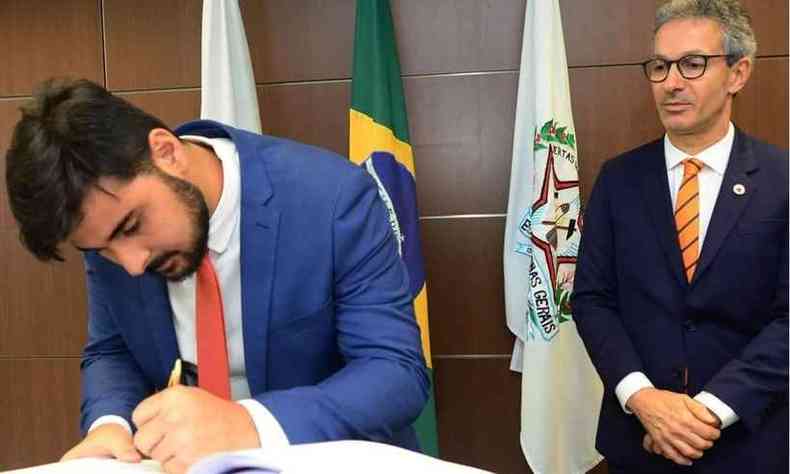 Igor Eto acompanha Zema na maioria das agendas e  visto como brao direito do governador(foto: Reproduo Instagram)