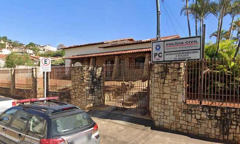 Os trs suspeitos foram levados para a Delegacia de Ribeiro das Neves