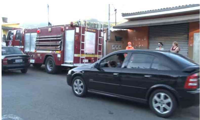 Criana  atropelada e adolescente apreendido em Poos de Caldas(foto: TV Poos/divulgao)