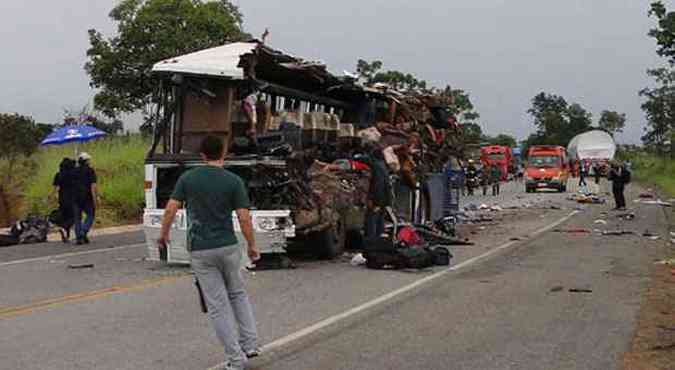 No acidente, 15 pessoas morreram e outras 16 feridas(foto: Siney Melo/Portal Felixlndia)