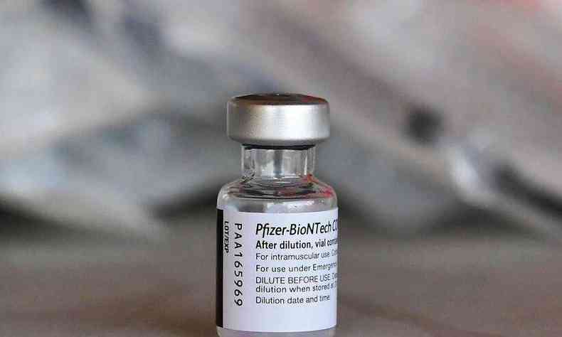 Vacina Pfizer vai ser produzida pela Euformar no Brasil(foto: Frederic J. Brown/AFP)