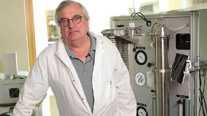 Goran Conradsson, presidente da Ziccum, que estuda formas de transformas vacinas lquidas em verses em p(foto: BBC)