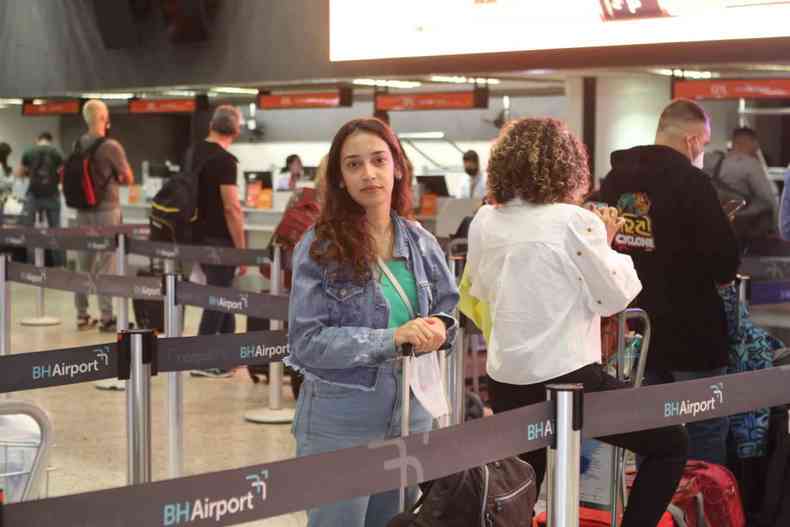 Passageira no Aeroporto Internacional de Belo Horizonte, em Confins, RMBH