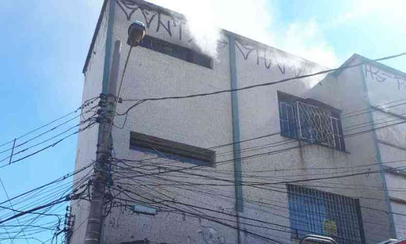 Chamas destruram um quarto do apartamento(foto: Corpo de Bombeiros/Divulgao)
