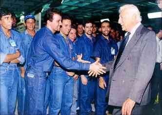 Gianni Agnelli em sua ltima visita  fbrica da Fiat em Betim, em 1997(foto: Arquivo EM)