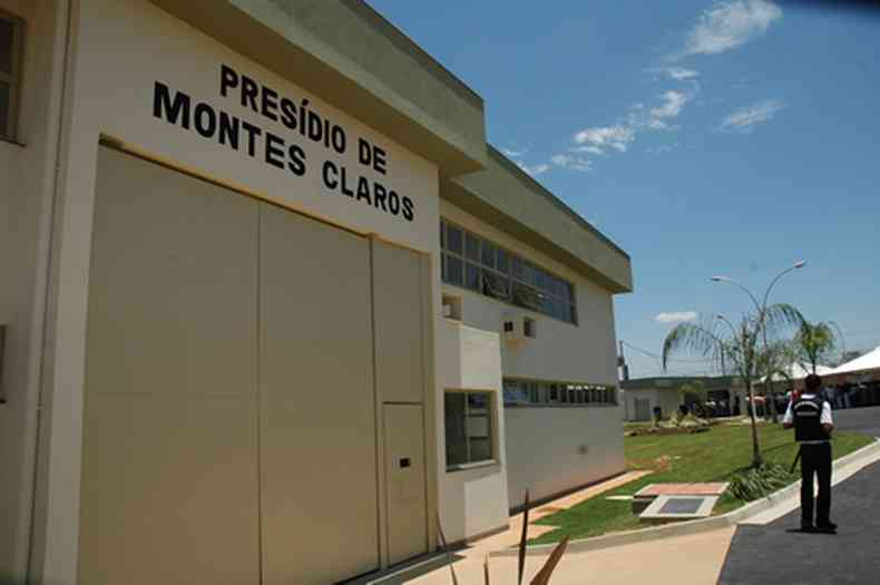 Fachada do Presdio Regional de Montes Claros