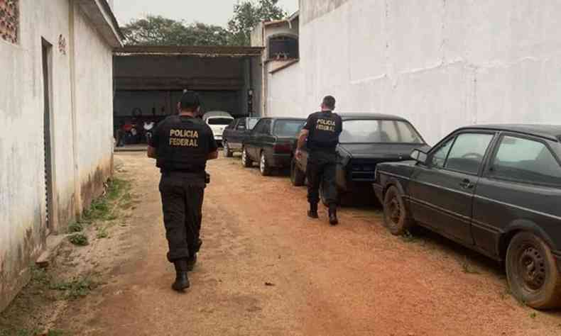 Na foto, policiais federais durante operao nesta manh de quinta (11/8) 