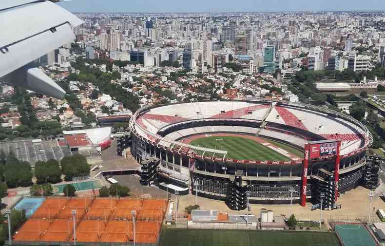 Monumental de Nunez, em Buenos Aires, que ser um dos palcos da Copa em seis pases