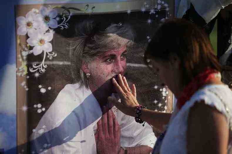 Engajada nas causas sociais, humana e solidria, depois da morte de Lady Di ela foi comparada  Madre Teresa de Calcut(foto: Daniel LEAL-OLIVAS/AFP)