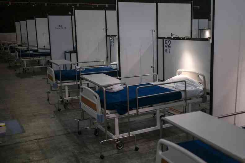 Hospital de campanha montado no Banamex Center, na Cidade do Mxico(foto: PEDRO PARDO/AFP)