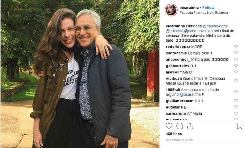  Cia Rainha, da agncia de modelos Allure, e Caetano Veloso na pousada, em 2016 (reproduo Instagram)(foto: (reproduo Instagram))
