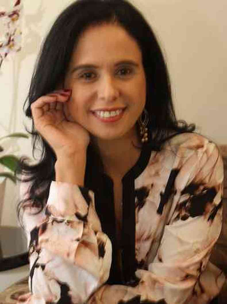 Psicloga e sexloga Cynthia Dias Pinto Coelho explica que o sumio pode ser feito abruptamente ou gradativamente, quando a pessoa demora dias para responder uma mensagem