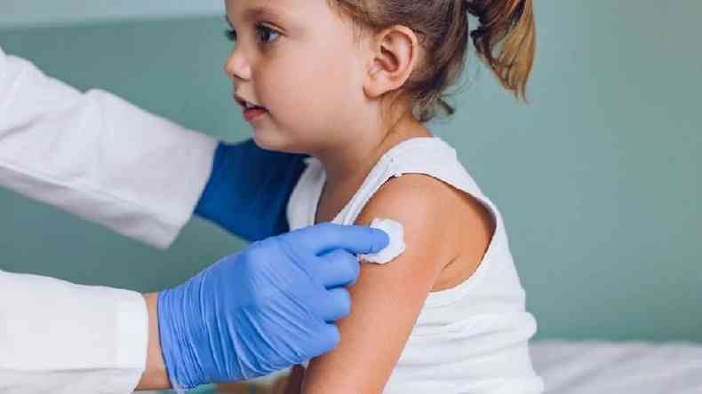 A maioria das vacinas criadas no século passado foi projetada para combater doenças infantis(foto: Getty Images)