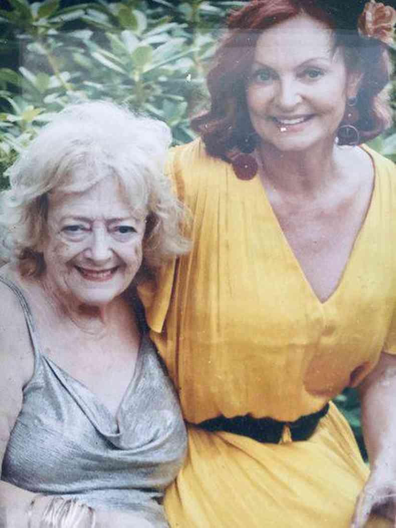 Nikki e a mãe em 2019