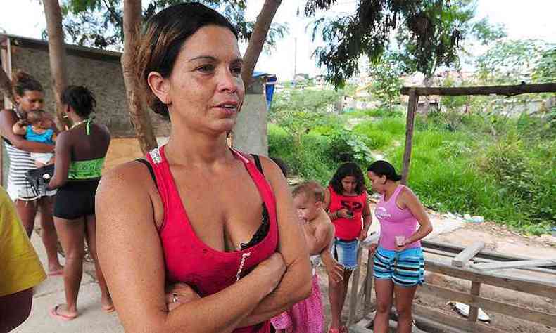 Francielle Natlia vai voltar a procurar trabalho, mas para isso vai precisar de pelo menos R$ 35 para sair de casa e ir at o Centro de Belo Horizonte(foto: Gladyston Rodrigues/EM/D.A Press)