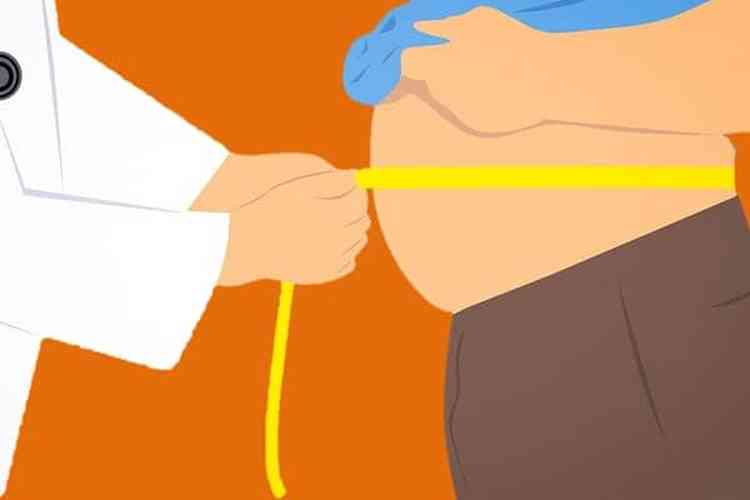 Ilustrao de um mdico medindo a cintura de um paciente obeso