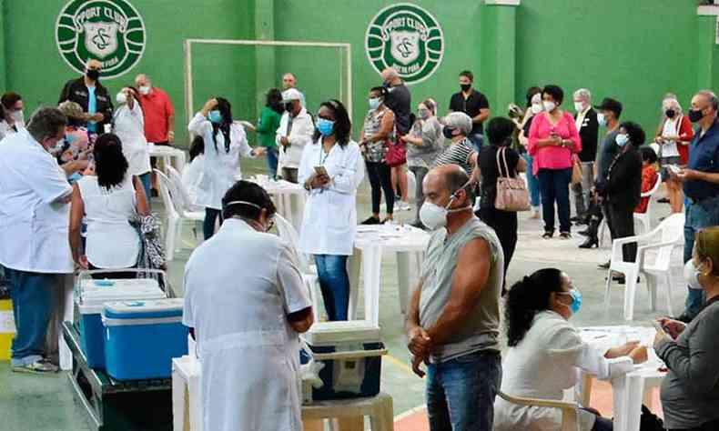 Vacinação contra a COVID-19 está suspensa nas UBSs, que estão dedicadas à imunização contra a gripe(foto: Prefeitura de Juiz de Fora/Divulgação)