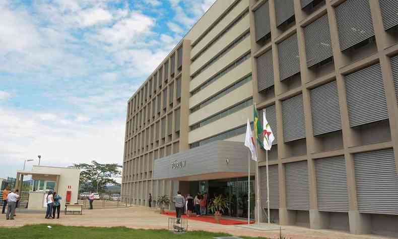 Sentenças foram dadas durante julgamento realizado no Tribunal do Júri de Itabira, na região Central de Minas Gerais